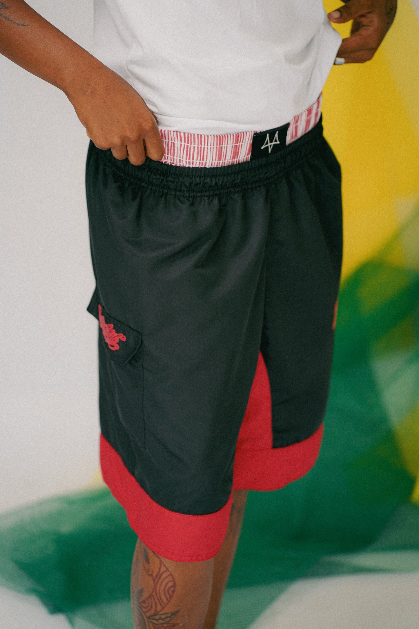 SURFSHORT OWLSHIT tactel preto e vermelho