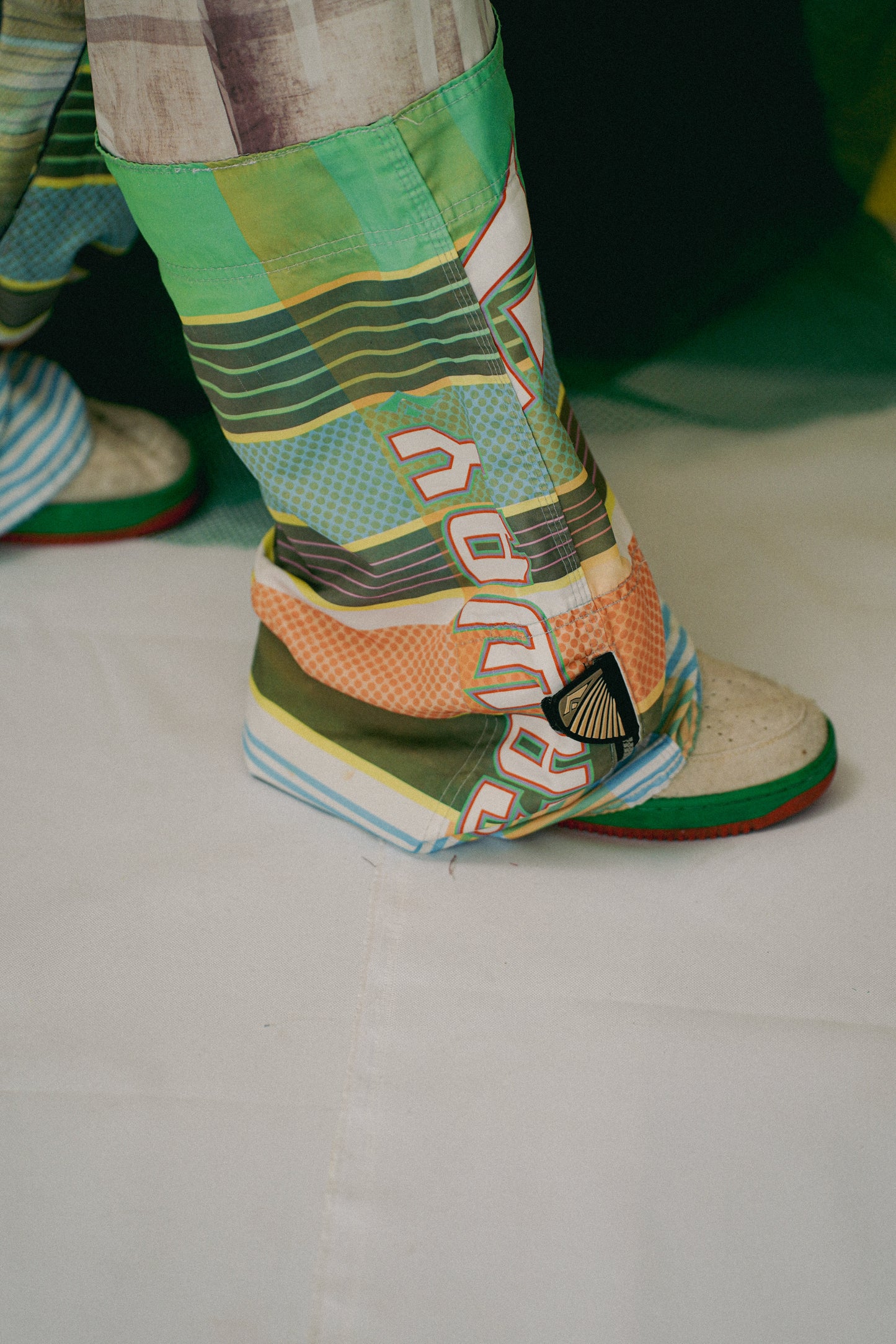 Calça customizada  OWLSHIT tactel TROPICAL CORE