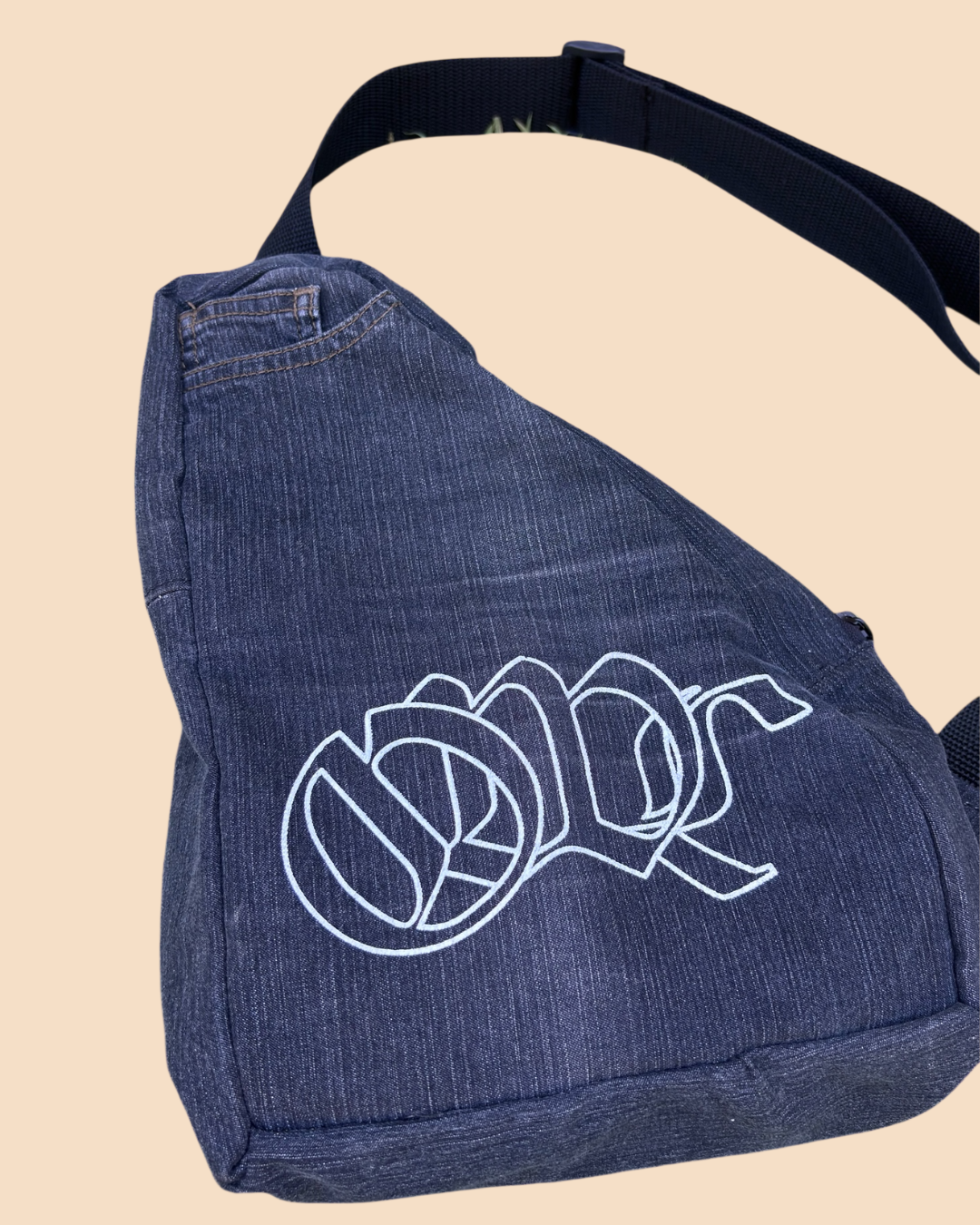 Side bag OWLSHIT preta Jeans Upcycling