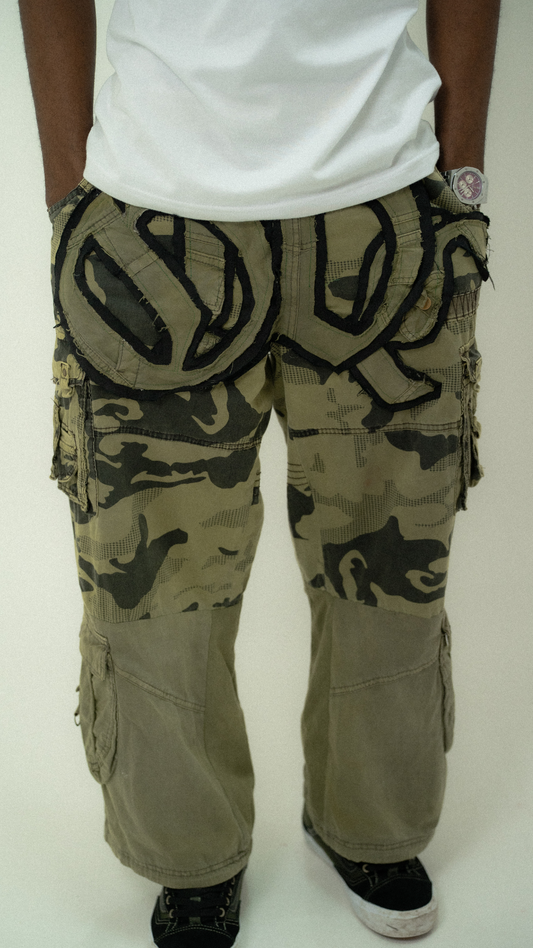Calça custom cargo dupla camuflada